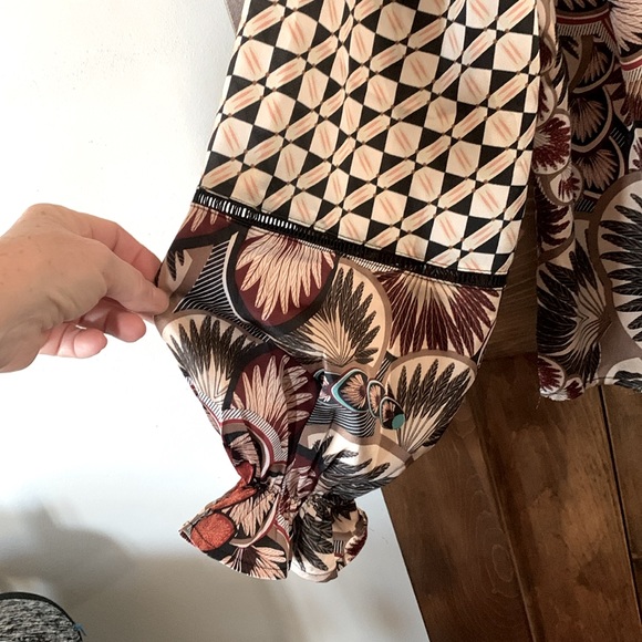 Printed Blouse - Picture 2 of 8